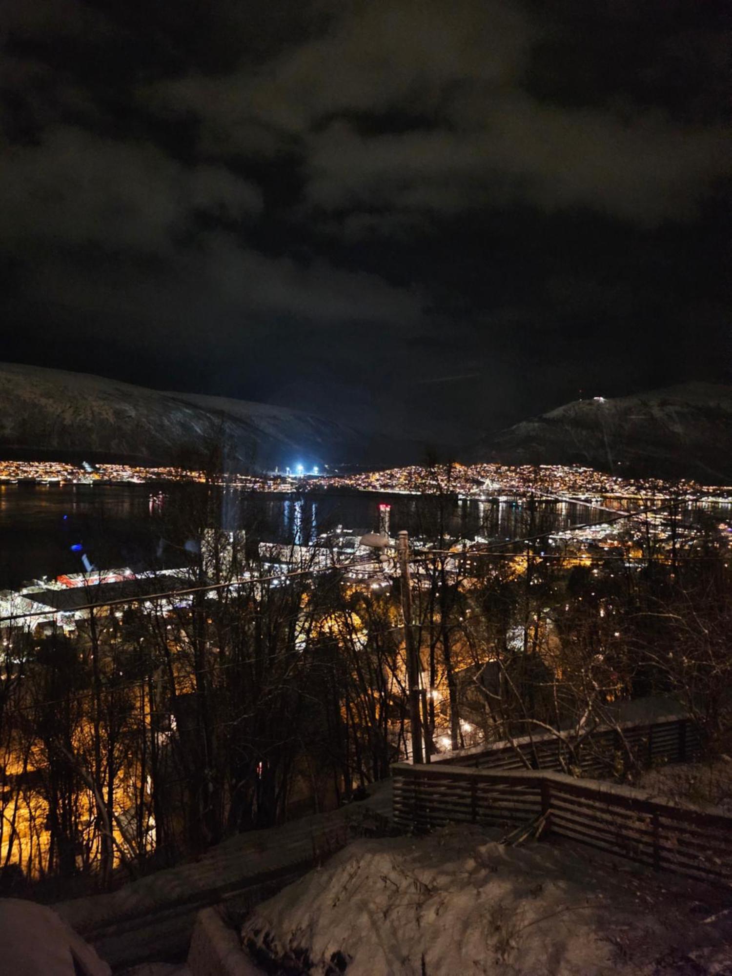 Tromsoapartment Silent Area With Nice View I Have Warm Caravan For Rent Same Place, 4 People Экстерьер фото