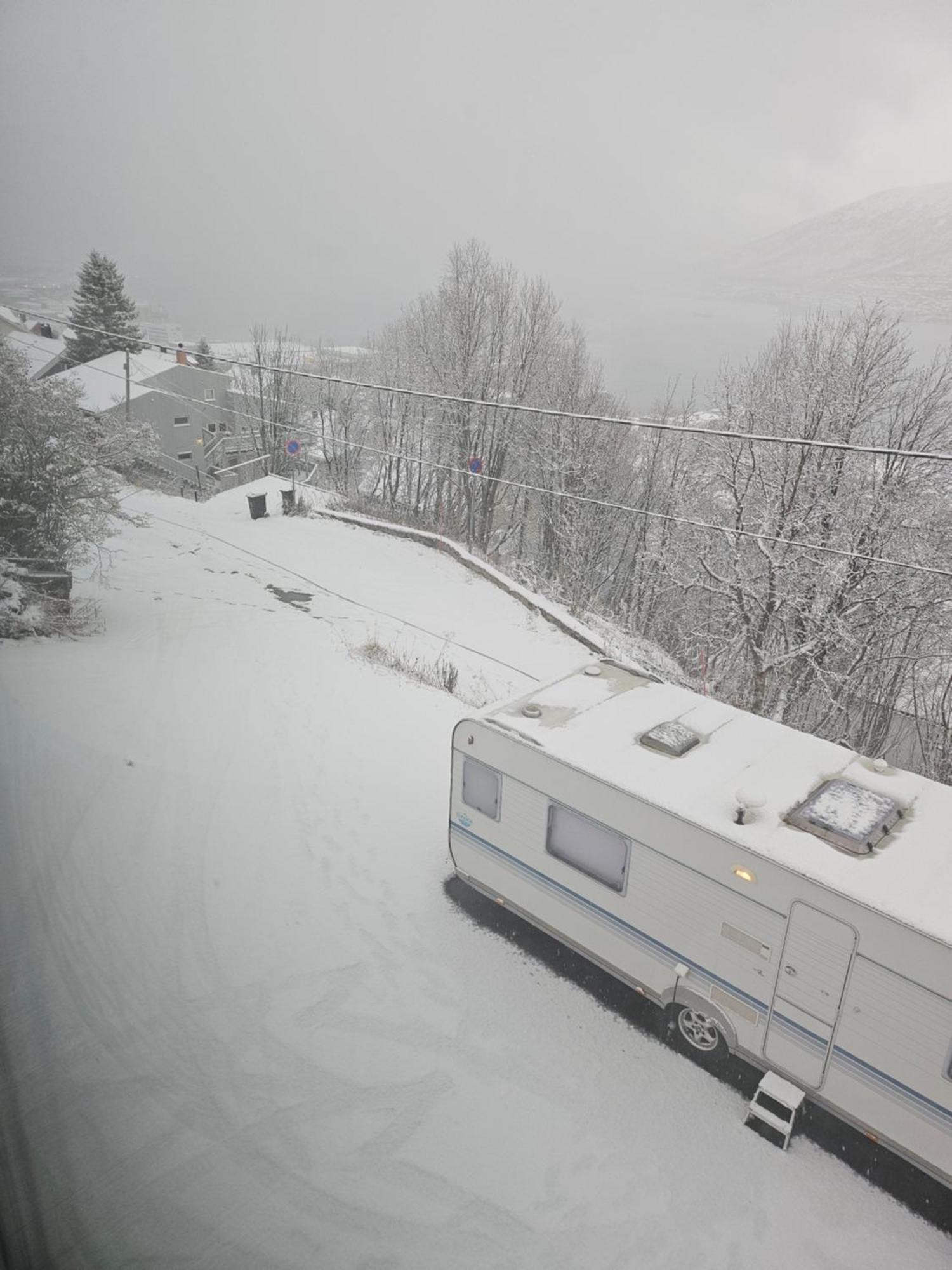 Tromsoapartment Silent Area With Nice View I Have Warm Caravan For Rent Same Place, 4 People Экстерьер фото